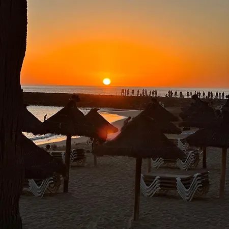 2 Personnes Tenerife Sud San Eugenio * אדחה