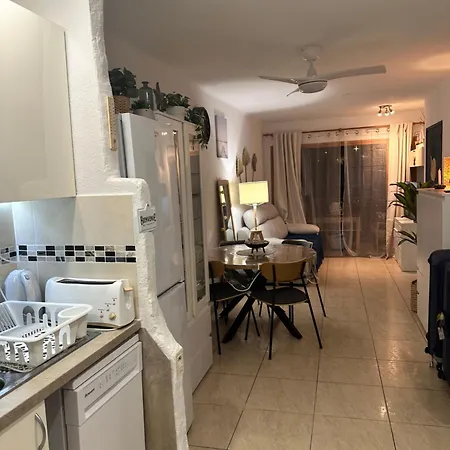 2 Personnes Tenerife Sud San Eugenio * אדחה